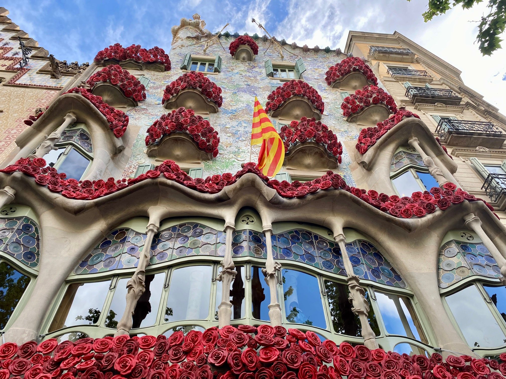 Casa Batllo being dressed up with roses
