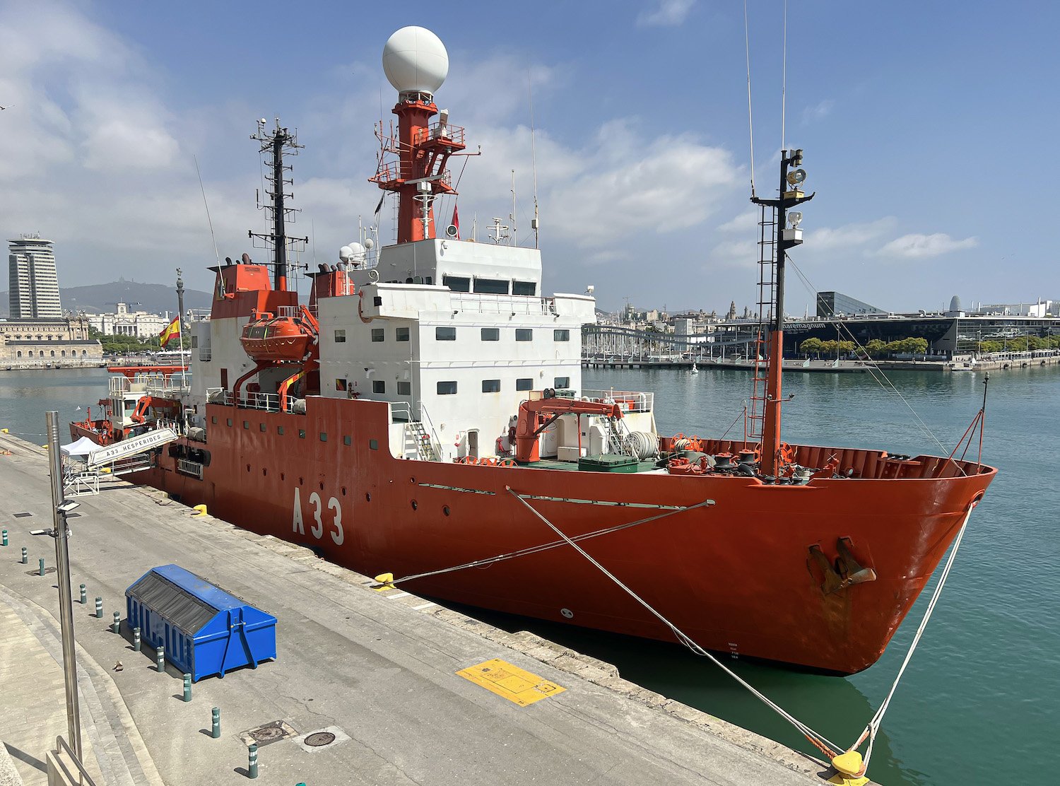 El 'Hespérides', un buque de la armada que lleva 30 años realizando proyectos oceanográficos.