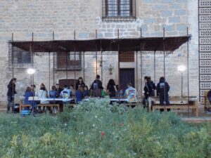 Taller kokedama en el Monasterio de Pedralbes